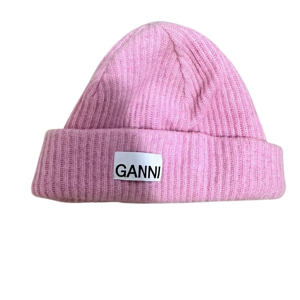 Ganni Women's‎ mauve chalk light pink fitted rib knit wool beanie
